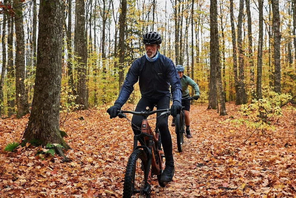 couple of mountain bikers couple of mountain bikers